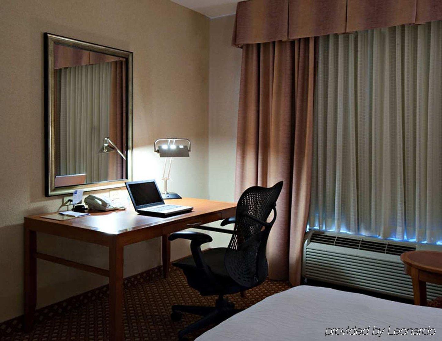 Hilton Garden Inn Tallahassee Central Oda fotoğraf